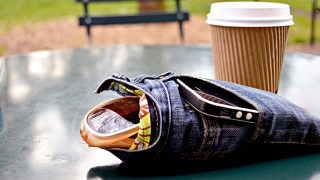 Use your old jeans to make and awesome DIY glasses case with killer pocket feature.