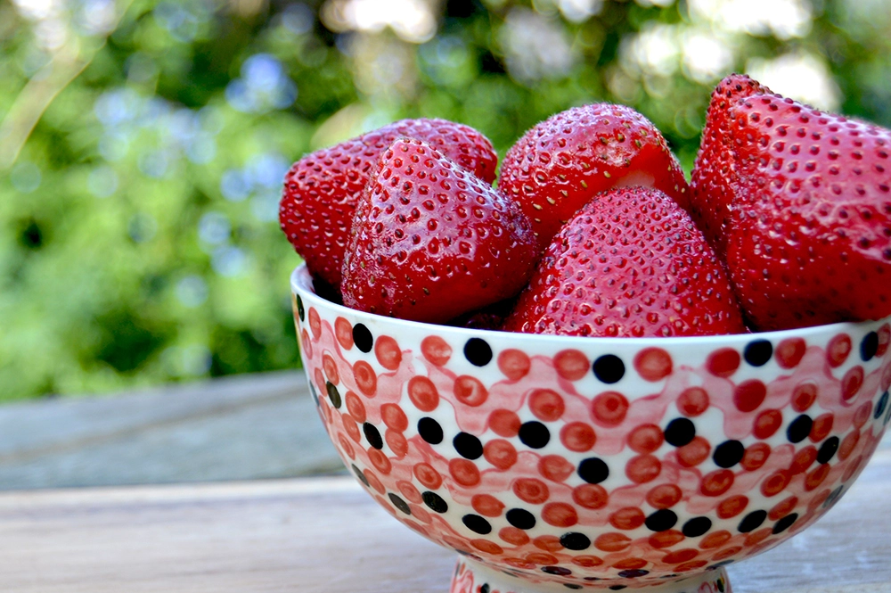 bowl of strawberries