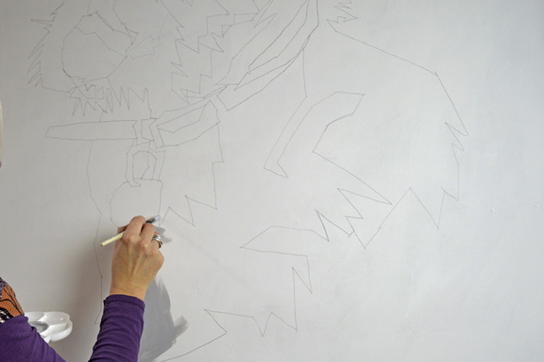 It's so Easy to Paint Your Own Giant Wall Art Pillar Box Blue