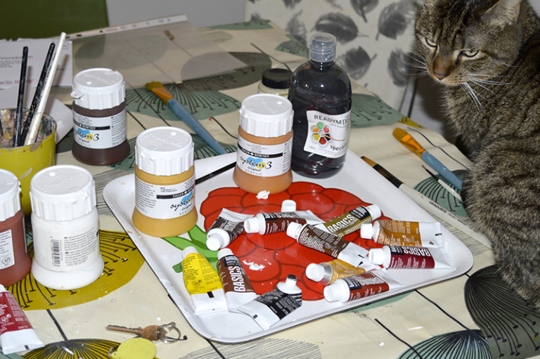 It's so Easy to Paint Your Own Giant Wall Art Pillar Box Blue