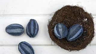 Denim eggs - Pillarboxblue.com