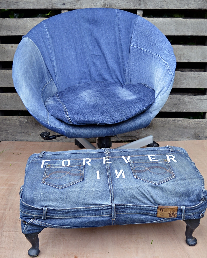 Ikea hack - upholster office chair with old jeans.  Full tutorial and easy to follow instructions