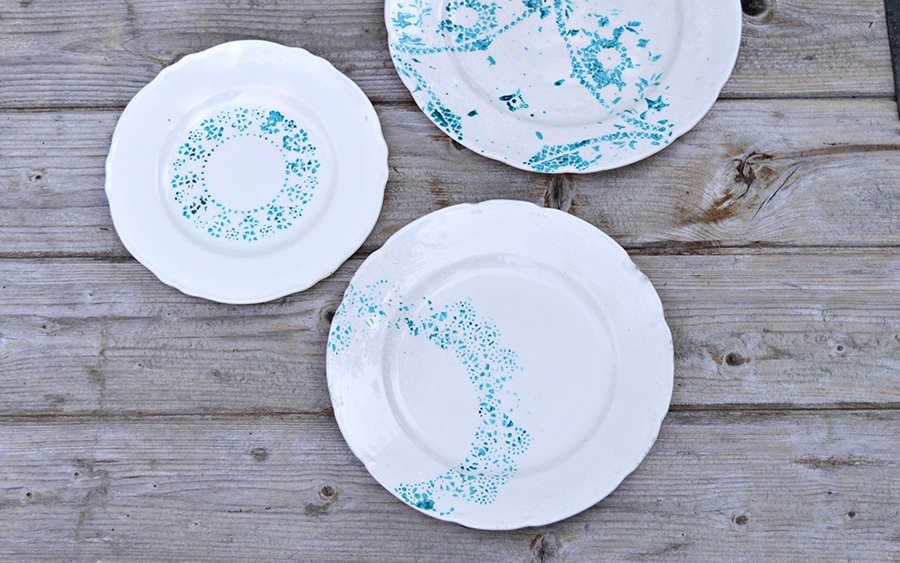 How to make a painted plate by using a doily as a stencil. Great way to add new life to old crockery.