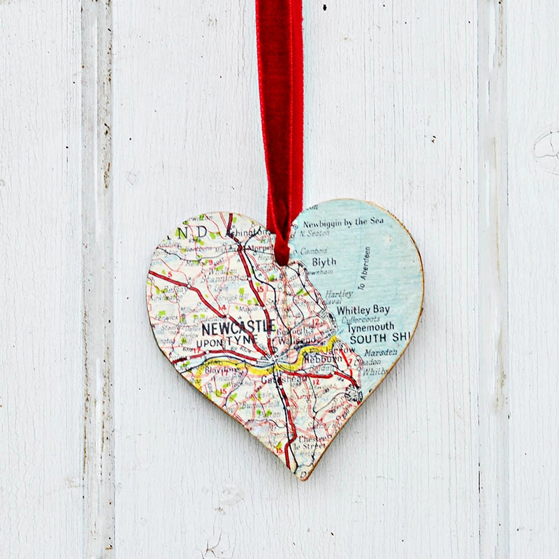 Make a personalised Christmas decoration for your tree with these DIY heart map ornaments.  They also make a lovely gift.