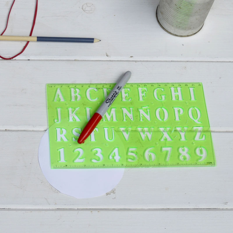 Stencilling the advent calendar numbers