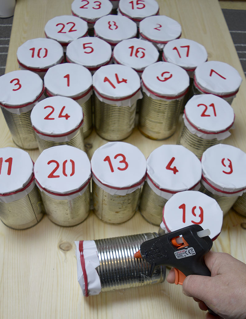 upcycled-advent-calendar-tin-cans-glueing-s