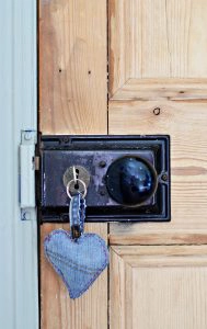 Scraps of old jeans are perfect for upcycling into cute rustic padded denim heart keyrings. Make a great Valentine's gift.