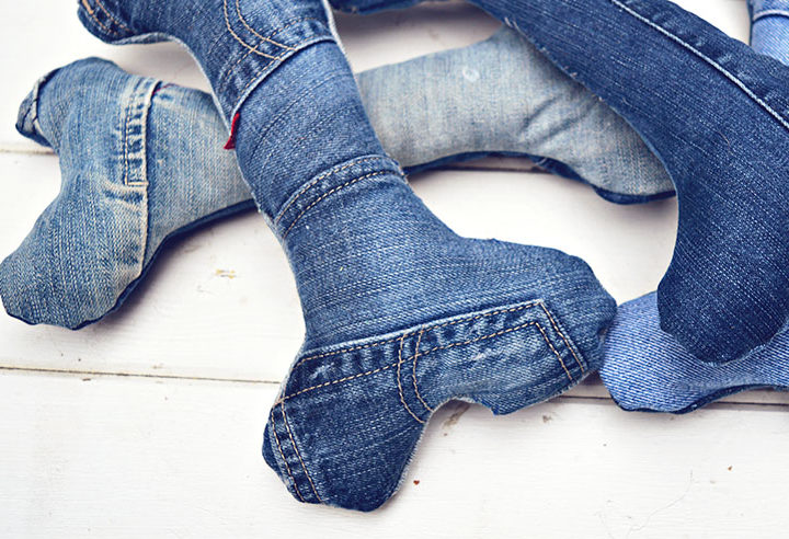 Make your own cool denim handmade dog toys for a fraction of the price of shop bought ones. complete with squeak