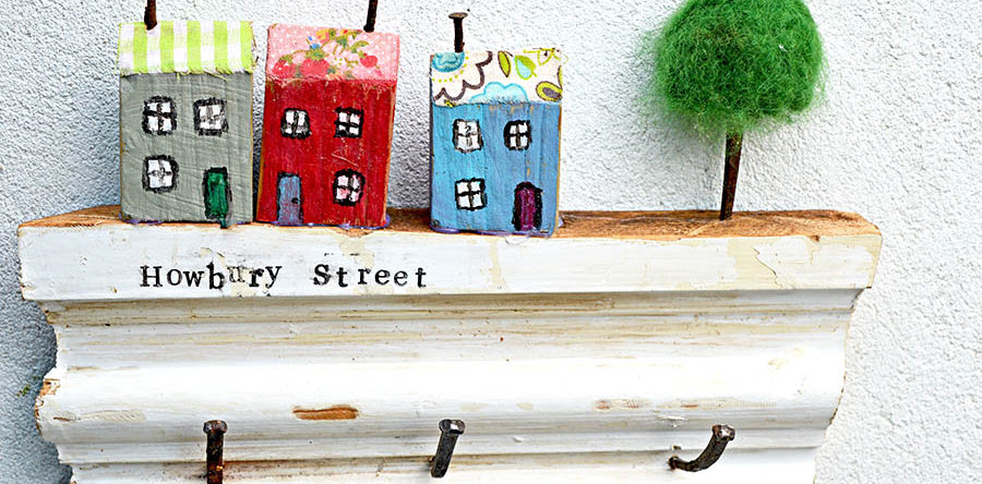 8-bit-key-holder-and-hanger