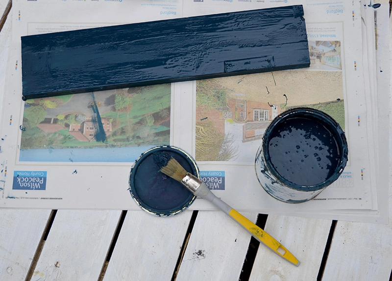 painting wooden shelf