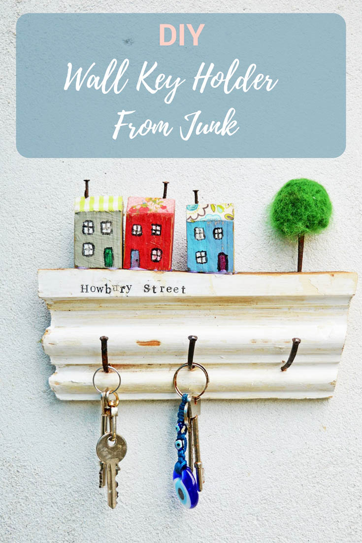 8-bit-key-holder-and-hanger