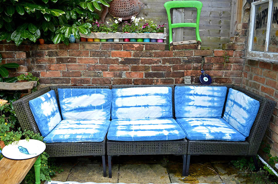 Sofa upcycle with shibori dyeing. Ikea Hack