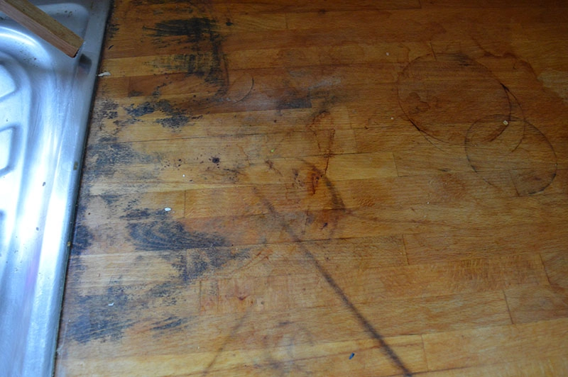 Update A Kitchen With Painted Worktops, How To Remove Black Stains From Wood Countertop