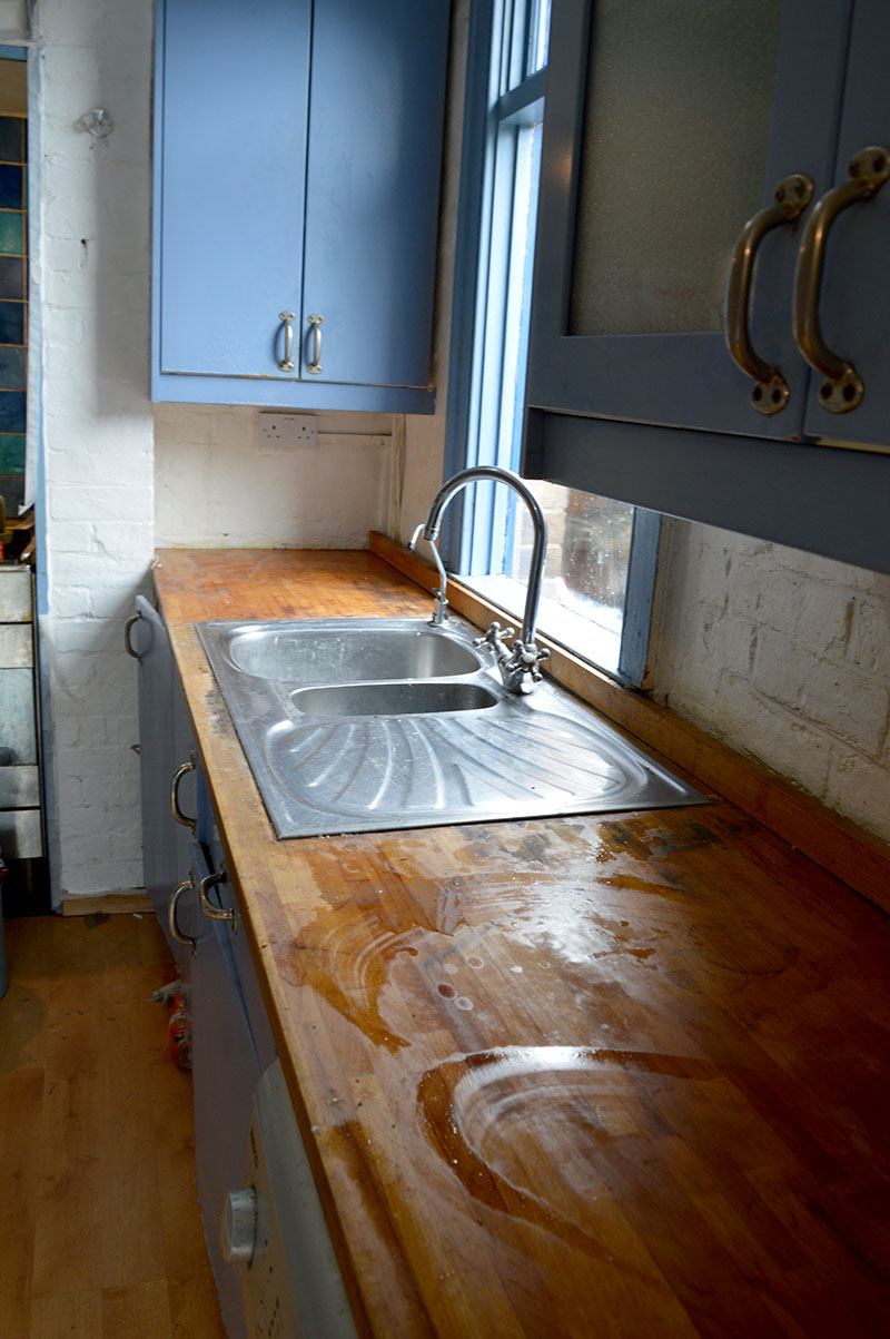 How To Update A Kitchen With Painted Worktops Pillar Box Blue