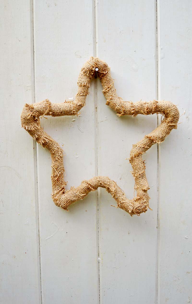 DIY burlap rustic stars, for a fabulous home decoration, fall ornament or Christmas decoration