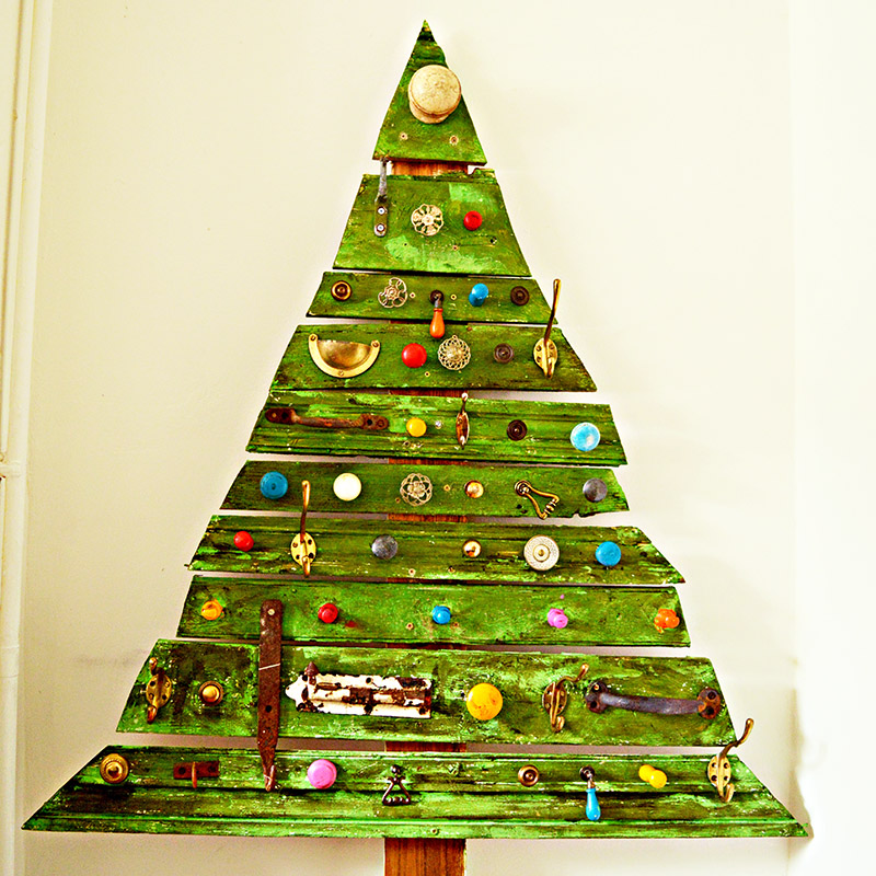 unique diy wooden christmas tree with knobs on pillar unique diy wooden christmas tree with knobs on pillar