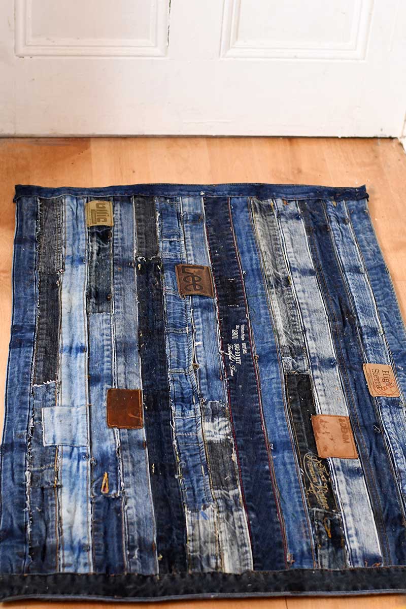 DIY denim waistband rug