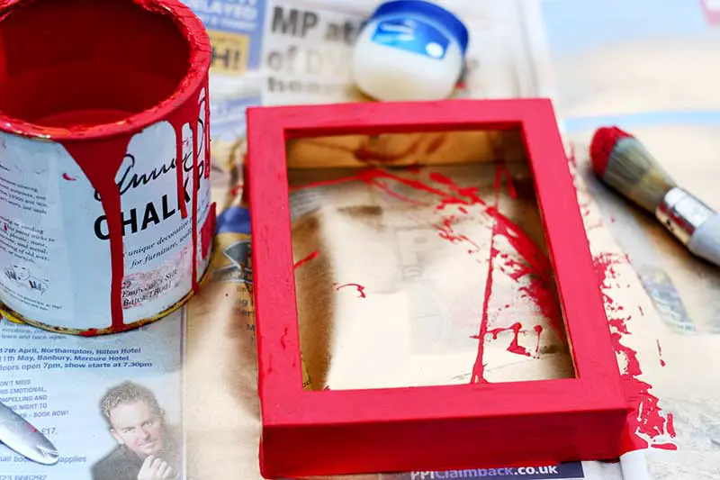 Painting frame with vaseline method.