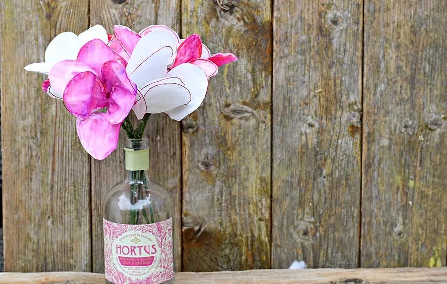 How to make upcycled fabric flowers