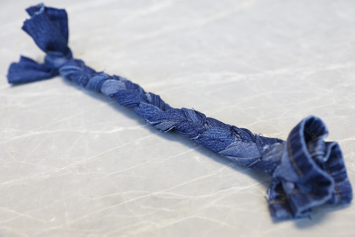 Easy DIY Dog Accessories From Old Jeans Pillar Box Blue