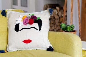 Free pattern for a Frida Kahlo Cushion