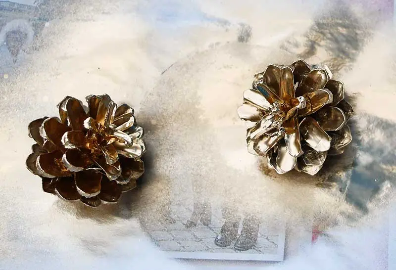 spray painted pine cones gold