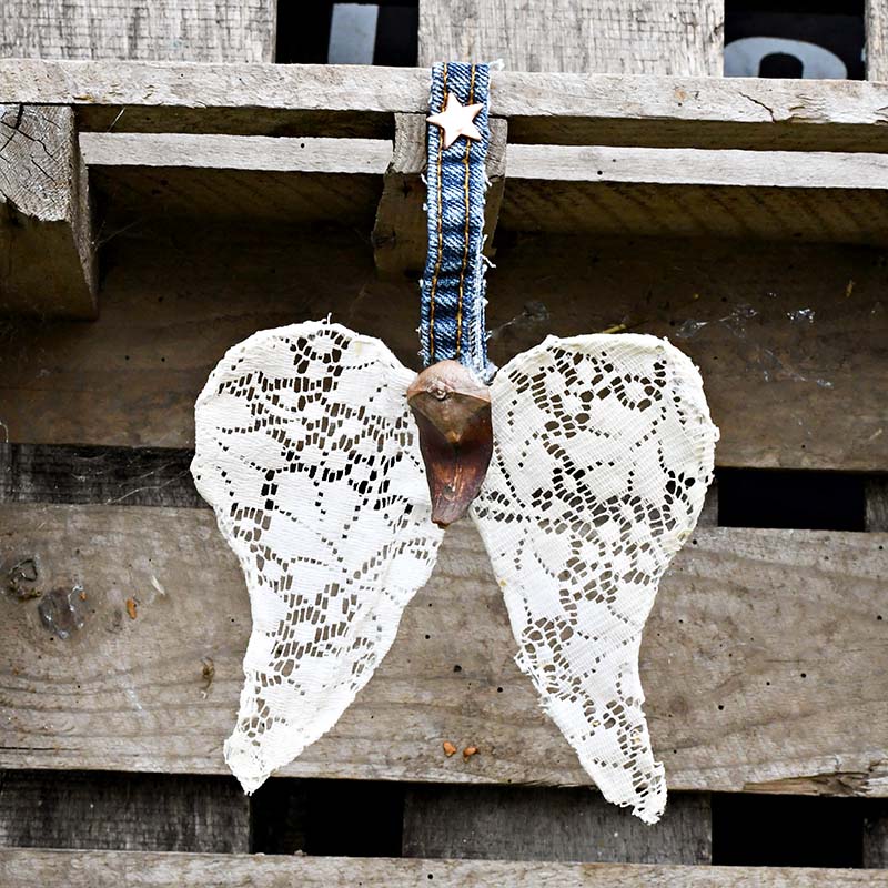 angel wings Christmas ornament