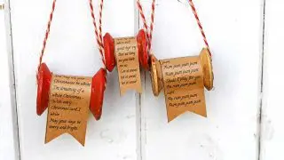 wooden threads spools Christmas scrolls