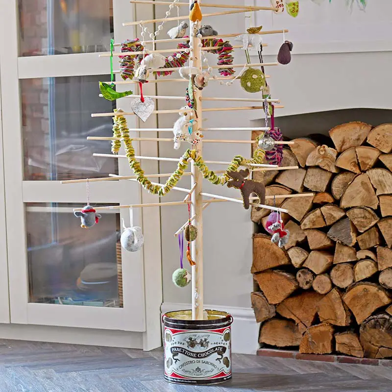 DIY Scandinavian Christmas Tree