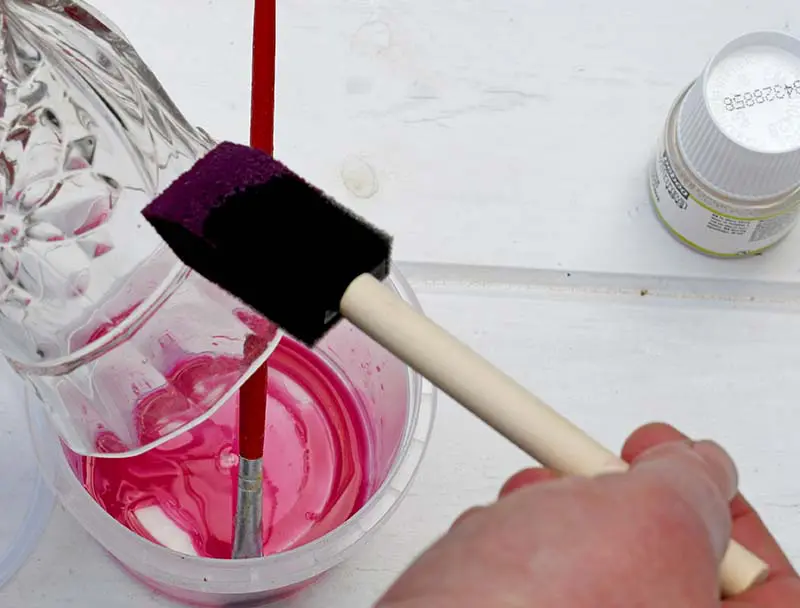 Painting glass with paint