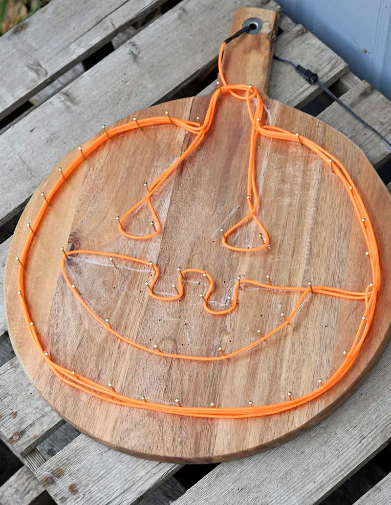 El wire Jack-O-Lantern light up pumpkin