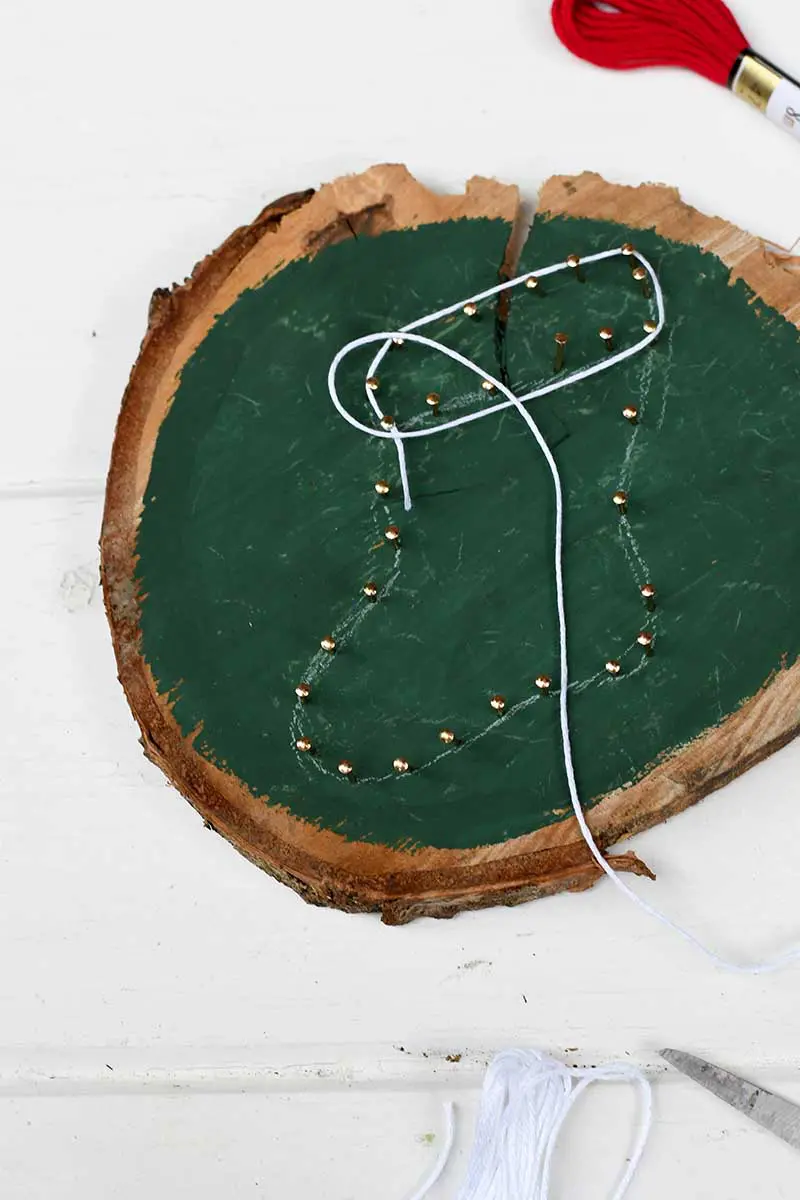 string art wood slice Christmas tree