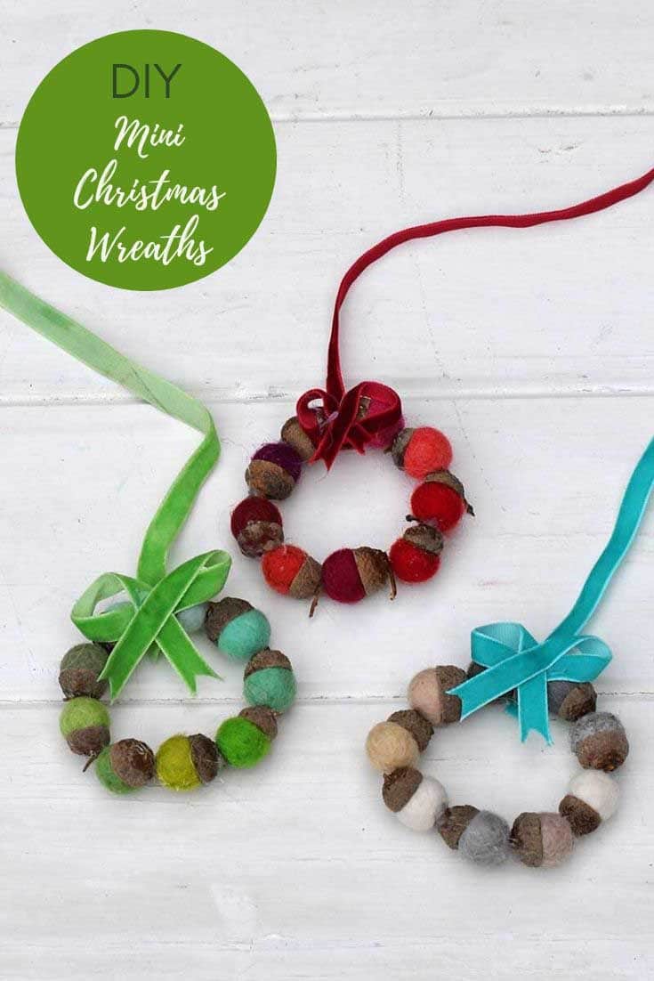 mini Christmas wreaths