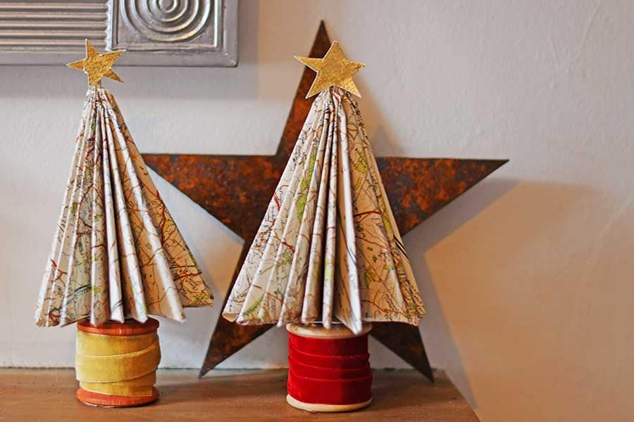 DIY map paper Christmas trees