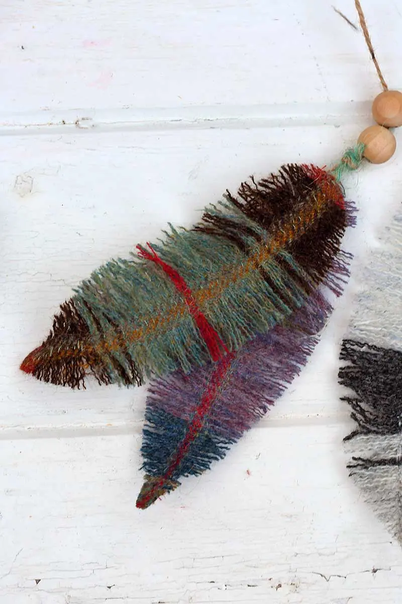 Handmade Fabric Feather Tutorial - PresentPerfect Creations