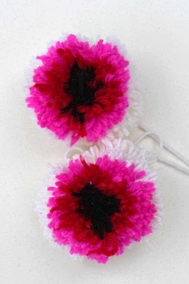 Marimekko DIY pom pom flowers pink