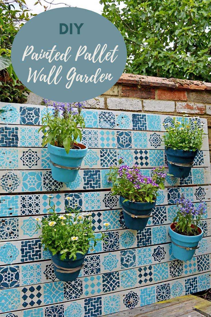 DIY Painted Wood Pallet Garden