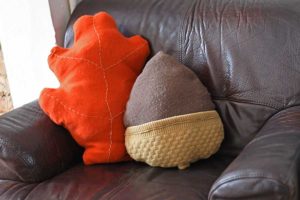 fall diy sweater pillows