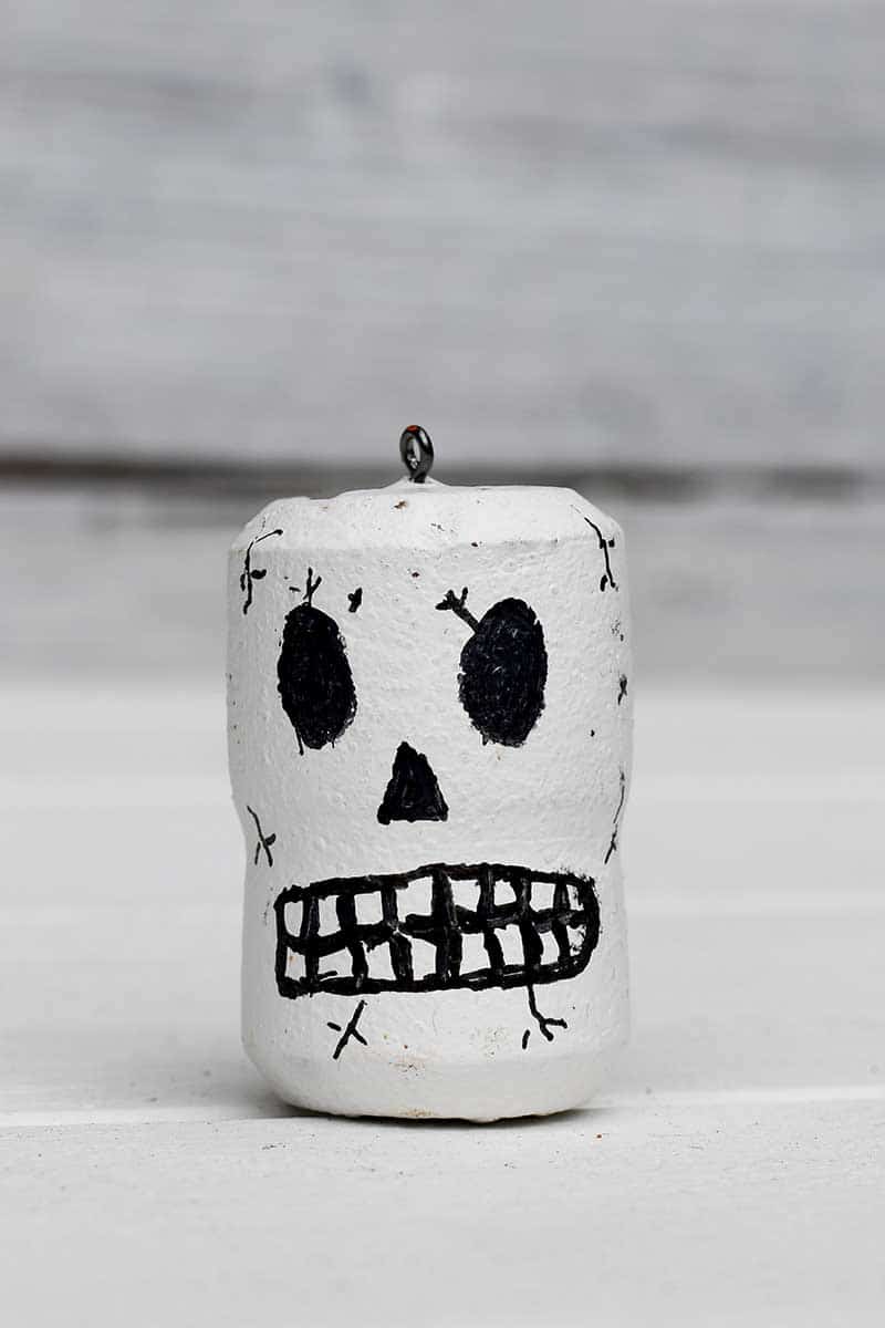 Skull wine cork craft