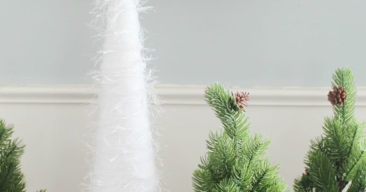 DIY Feather Christmas Tree cone - Craft My World