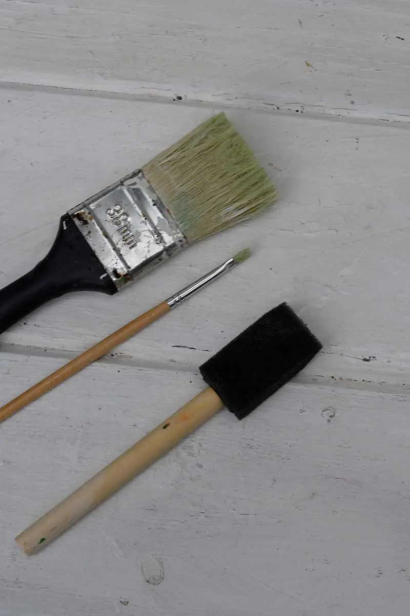 Paint brushes used