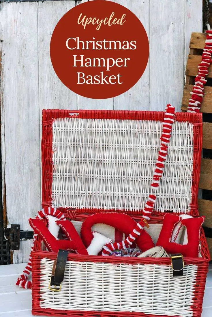How to paint a wicker basket for Christmas