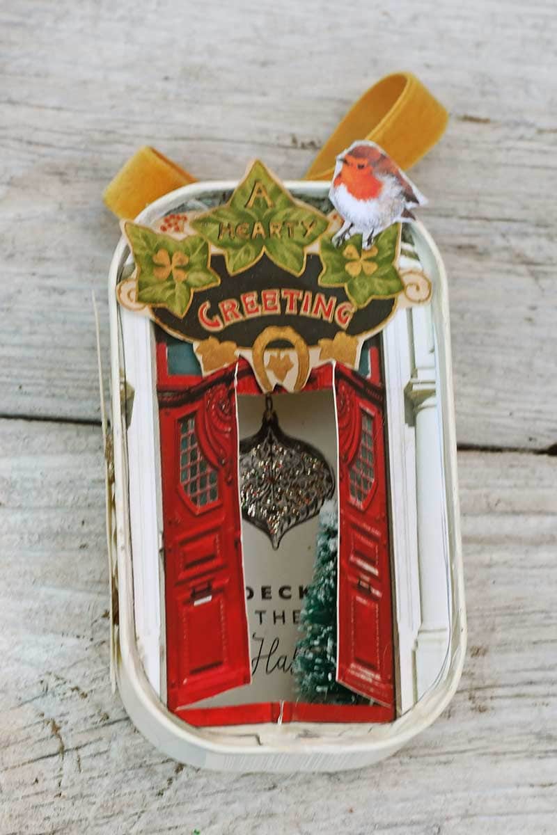 Making a tin can ornament