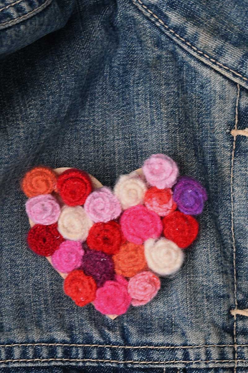 felt flower brooch