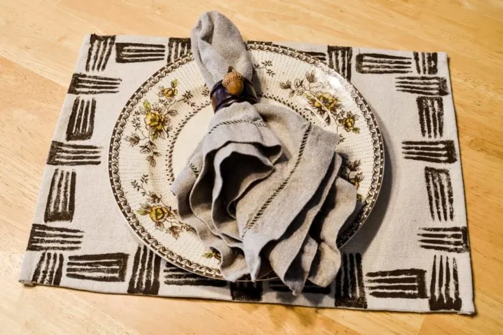 25 Great Ideas For Making Placemats for Your Tables - Pillar Box Blue