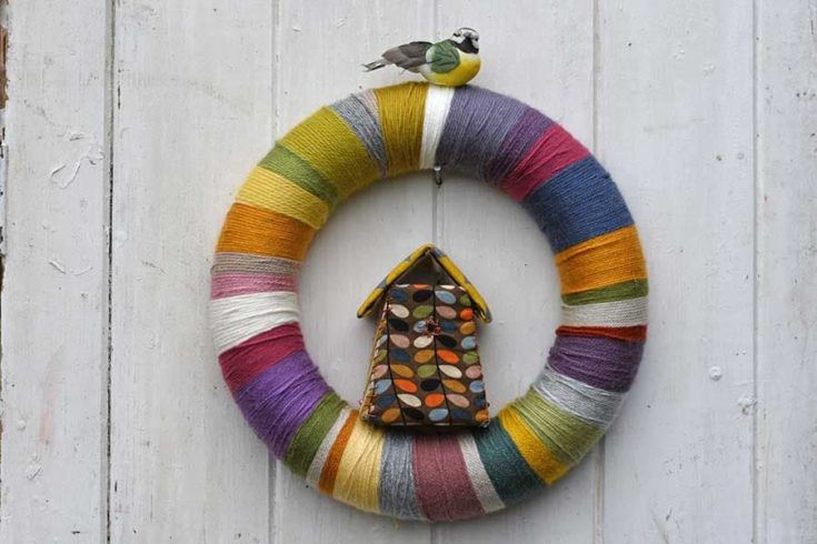 scrap yarn wreath