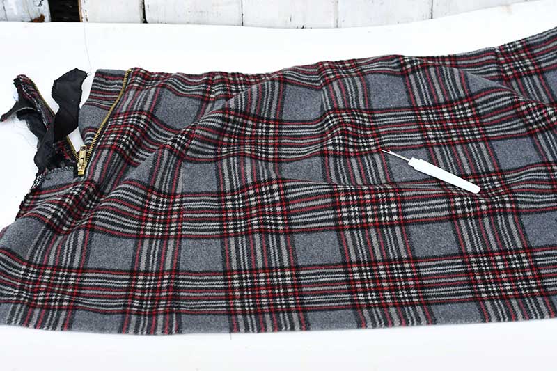 unpicked tartan skirt