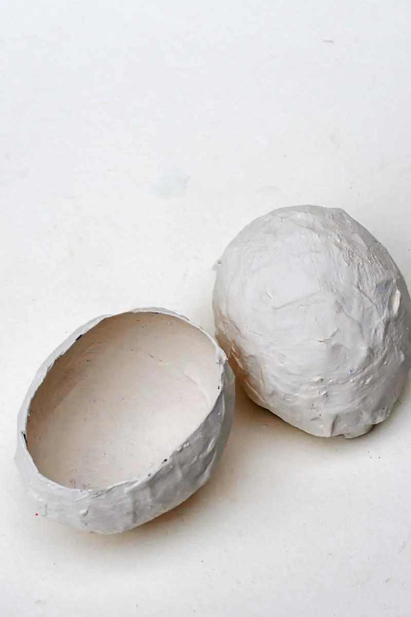 Powder painted eggs