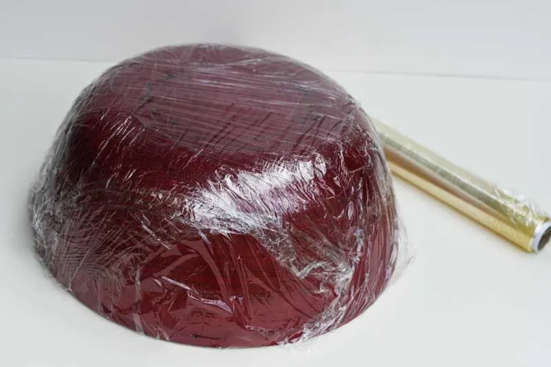 covering the bowl in clingfilm