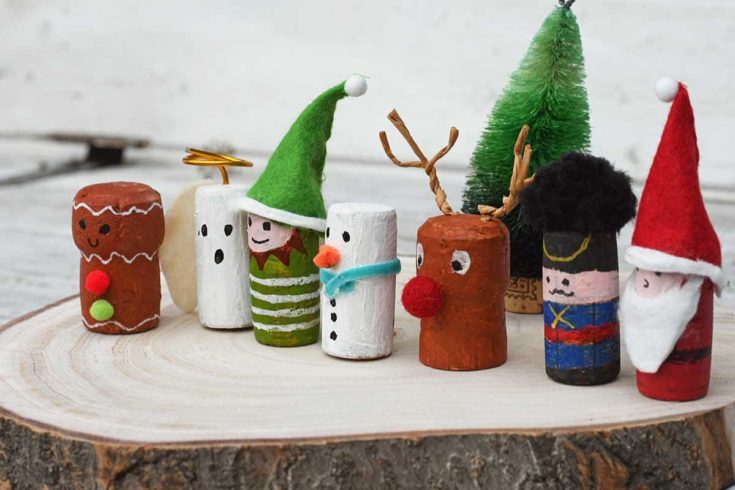 23 Christmas Wine Cork Crafts That Will Make You Smile - Pillar Box Blue